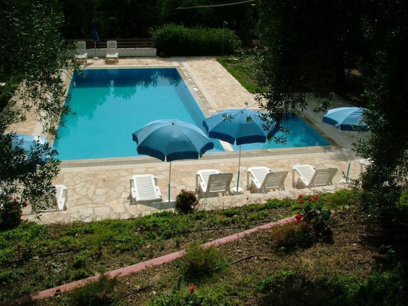 Villa Stefanos Bungalows Nisaki  Exteriör bild