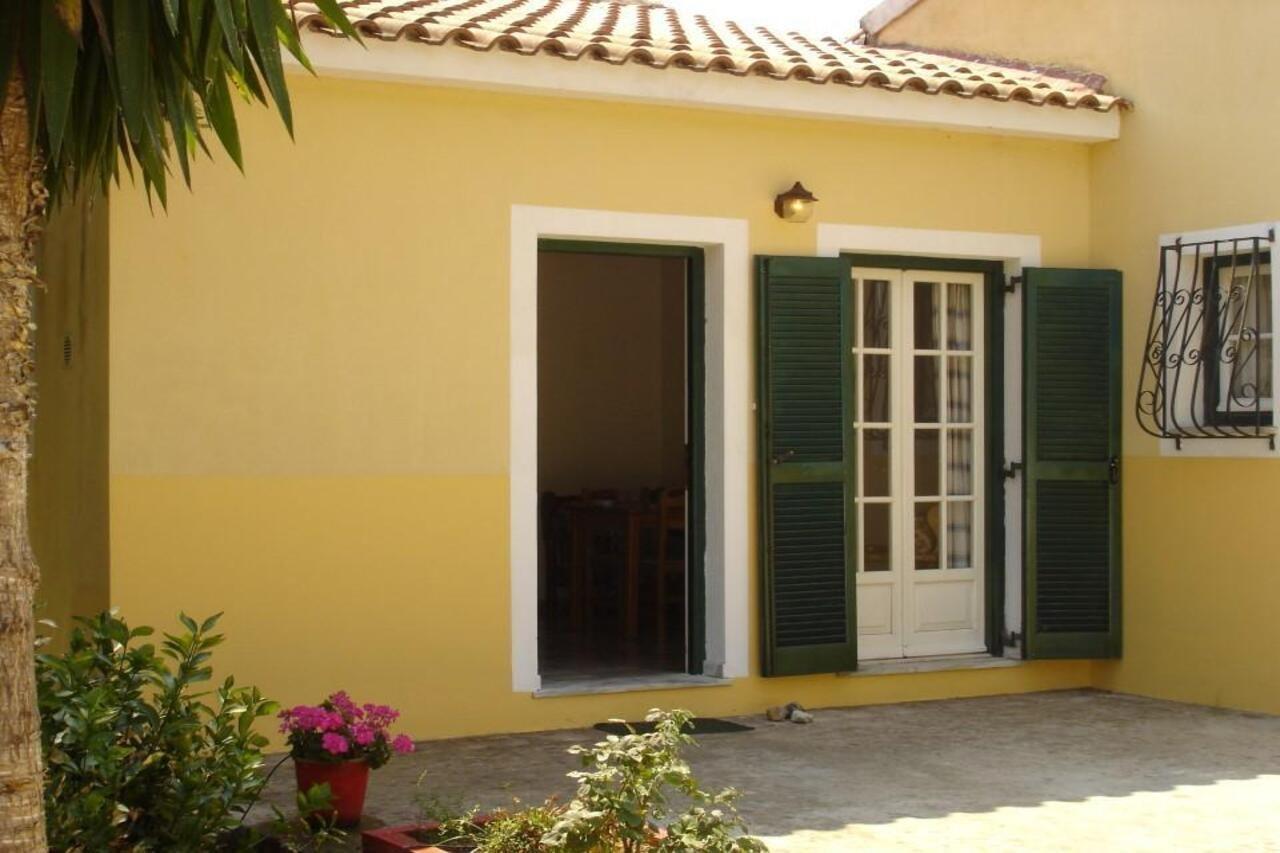 Villa Stefanos Bungalows Nisaki  Exteriör bild